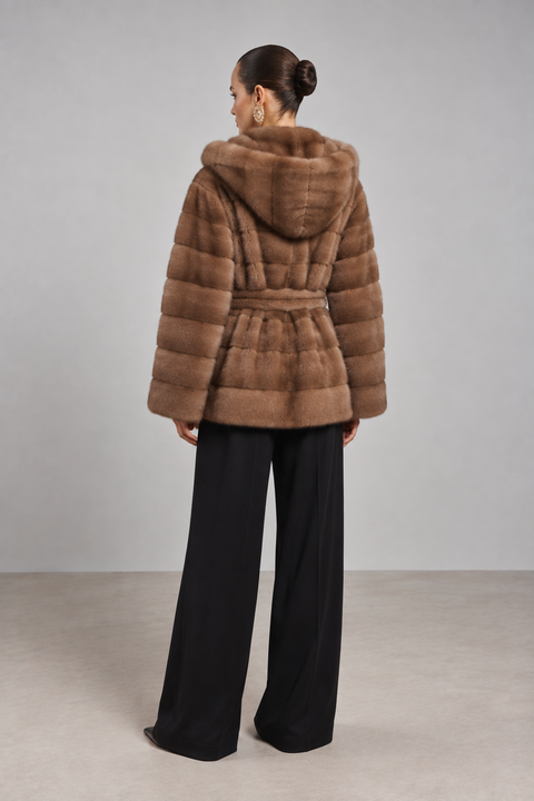 Manteau à capuche en fourrure de vison