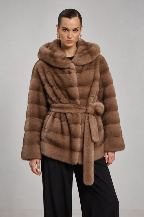 Manteau à capuche en fourrure de vison