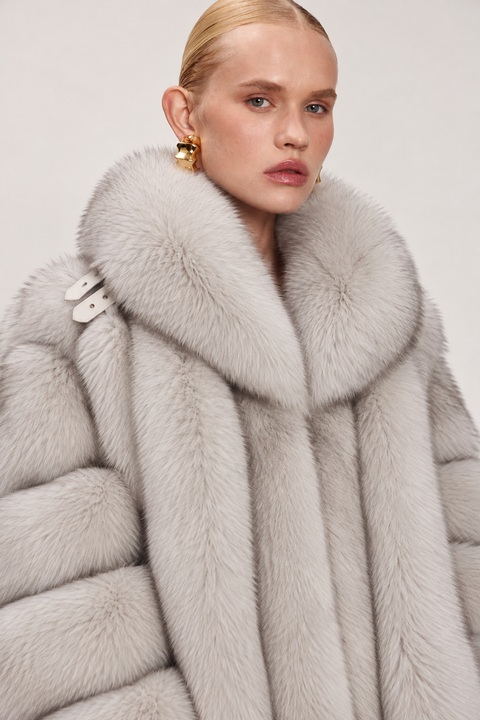 Manteau en fourrure de renard arctique