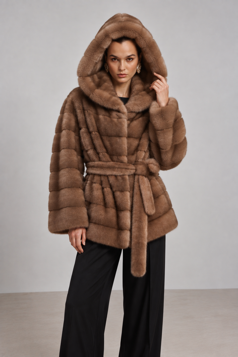 Manteau à capuche en fourrure de vison