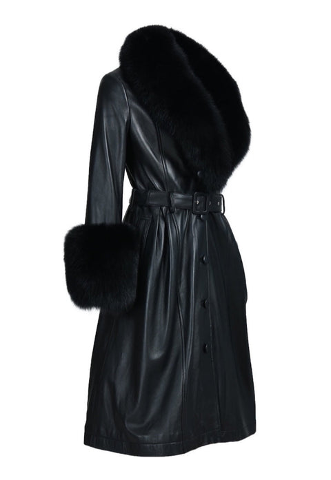 Trench in leather for woman. The combination of leather and fur adds a luxurious. 